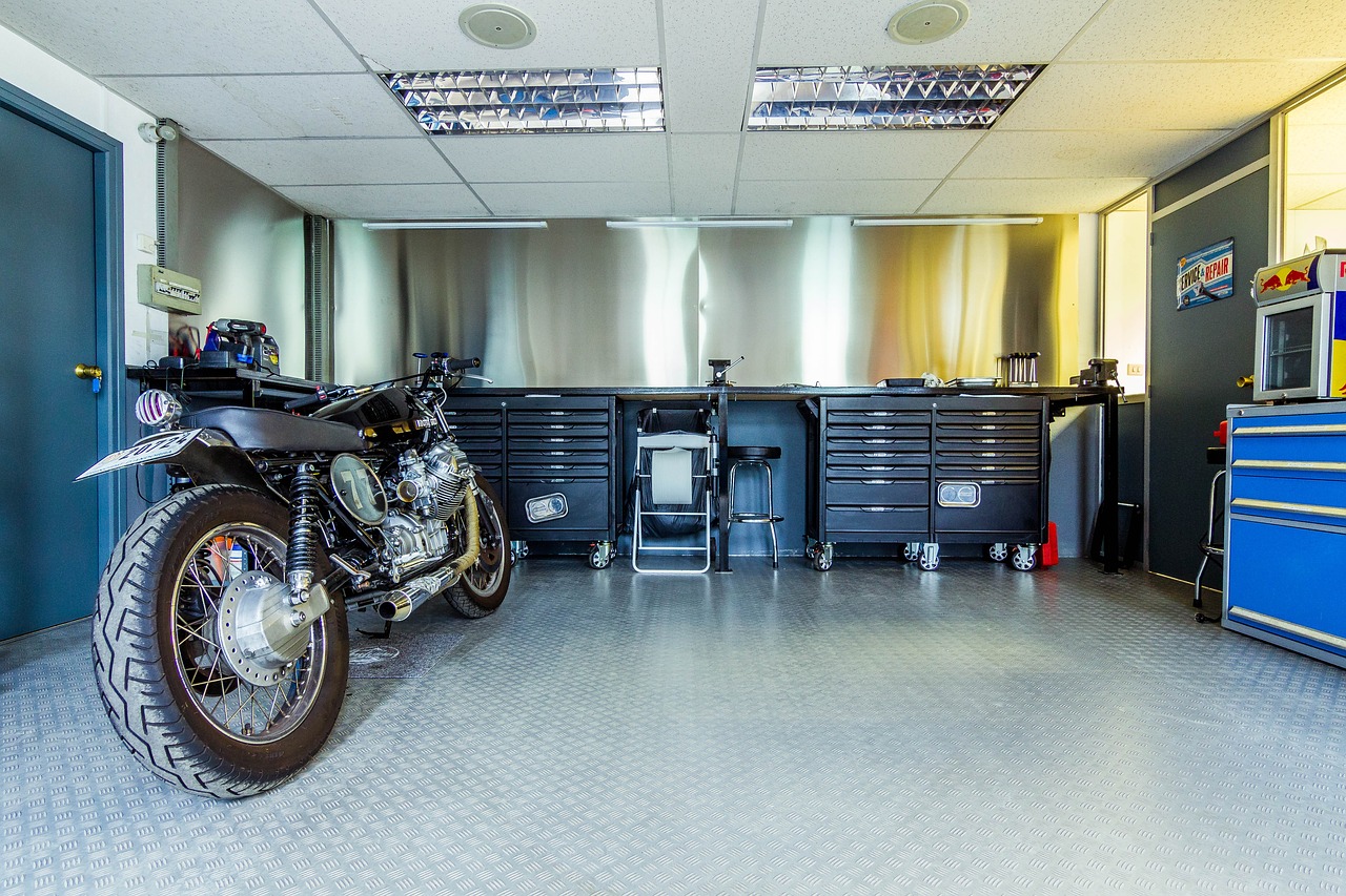 Why Your Garage Needs a Polyaspartic Floor Coating