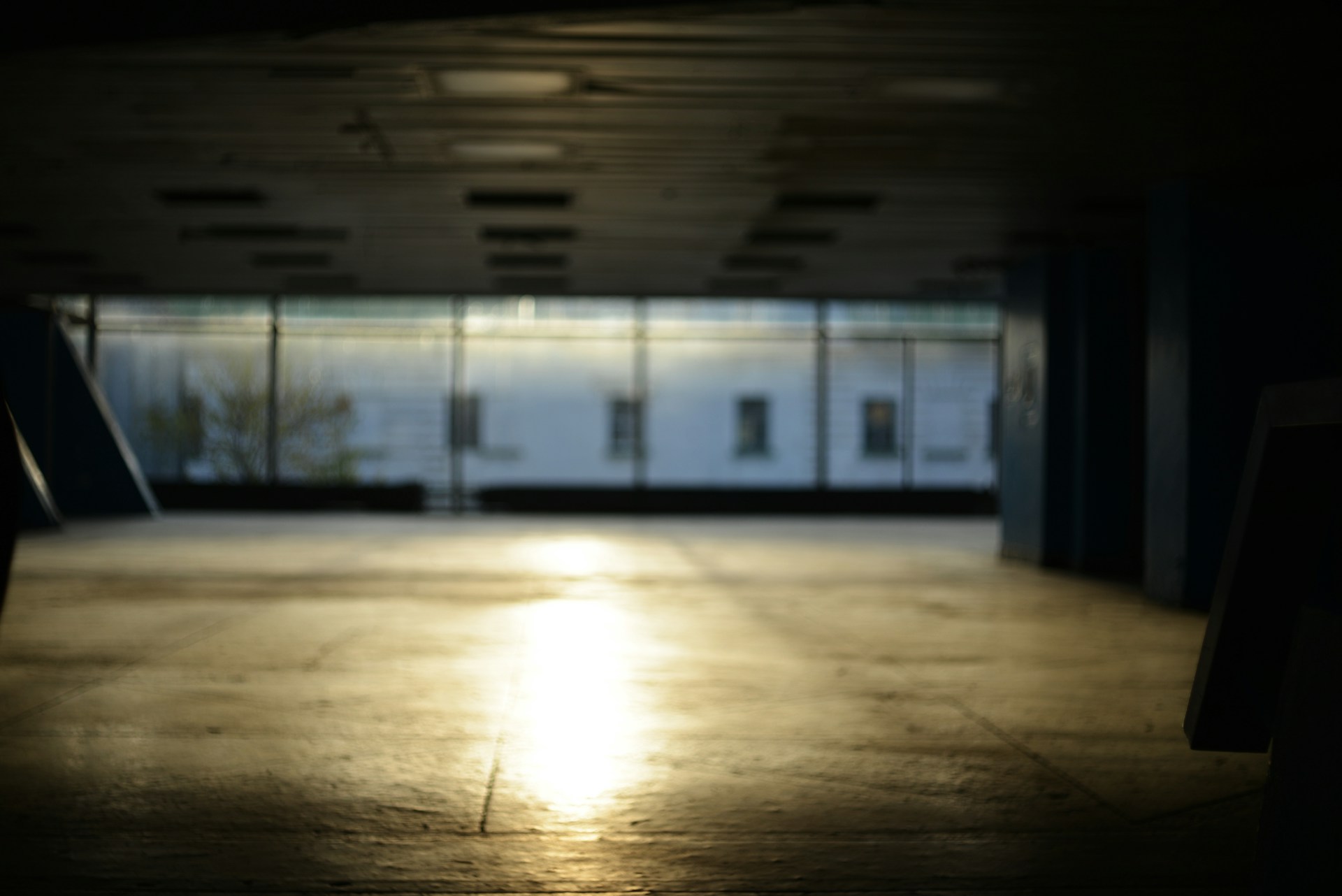 How to Tell If Your Vancouver Garage Floor Needs a Winter Coating